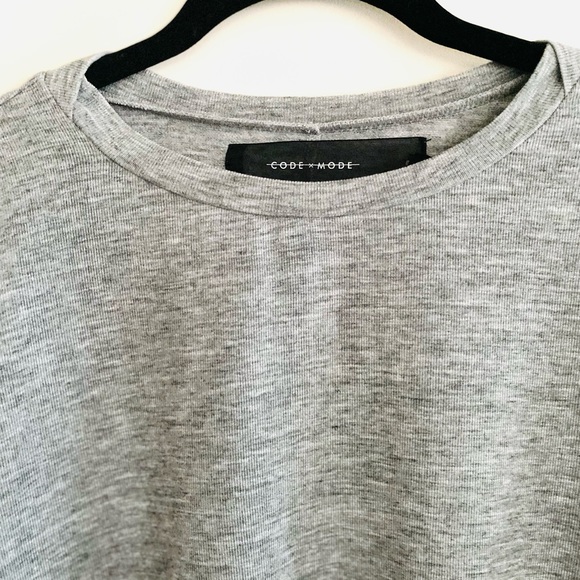 Code x Mode Long Sleeve Crop Top - Picture 4 of 4